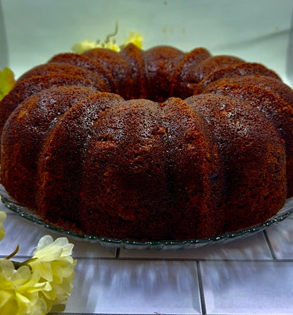 Banana Cake ( Plain or with Chocolate Fudge Frosting)